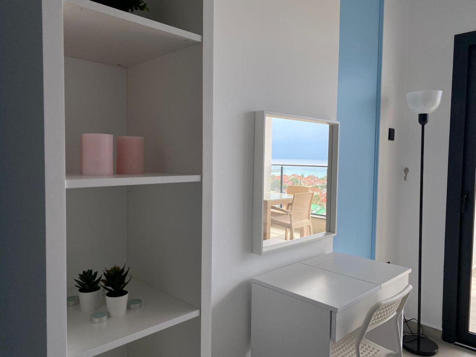Apartment Azure Seaview In Priscilla, Caesar Blue & Spa, Gastria, Kalechik, Bogaz *